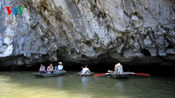 Tam Coc – Ha Long Bay on land - ảnh 14